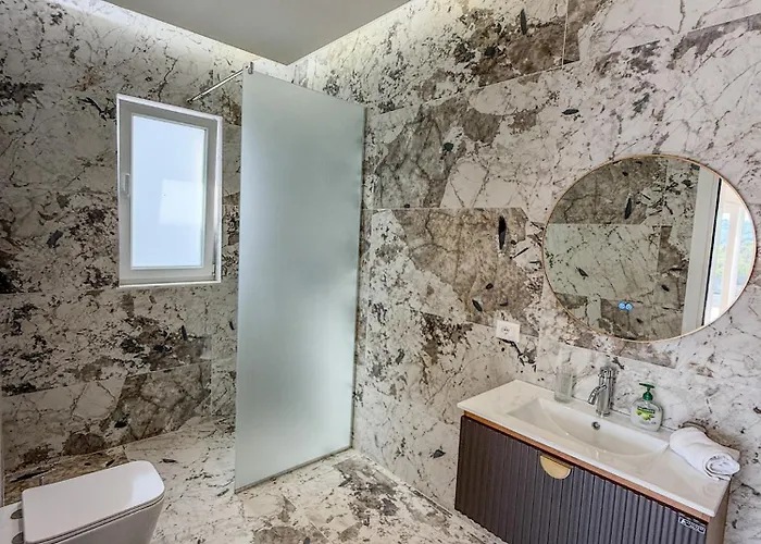 Villa Dean - Sindi *